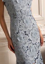 Vestido Renda Bordada – Elegância Sofisticada