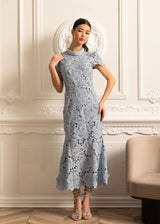 Vestido Renda Bordada – Elegância Sofisticada