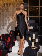 Vestido Midi Bluma Preto com Franjas e Halterneck – Ousadia Sofisticada para Noites Especiais