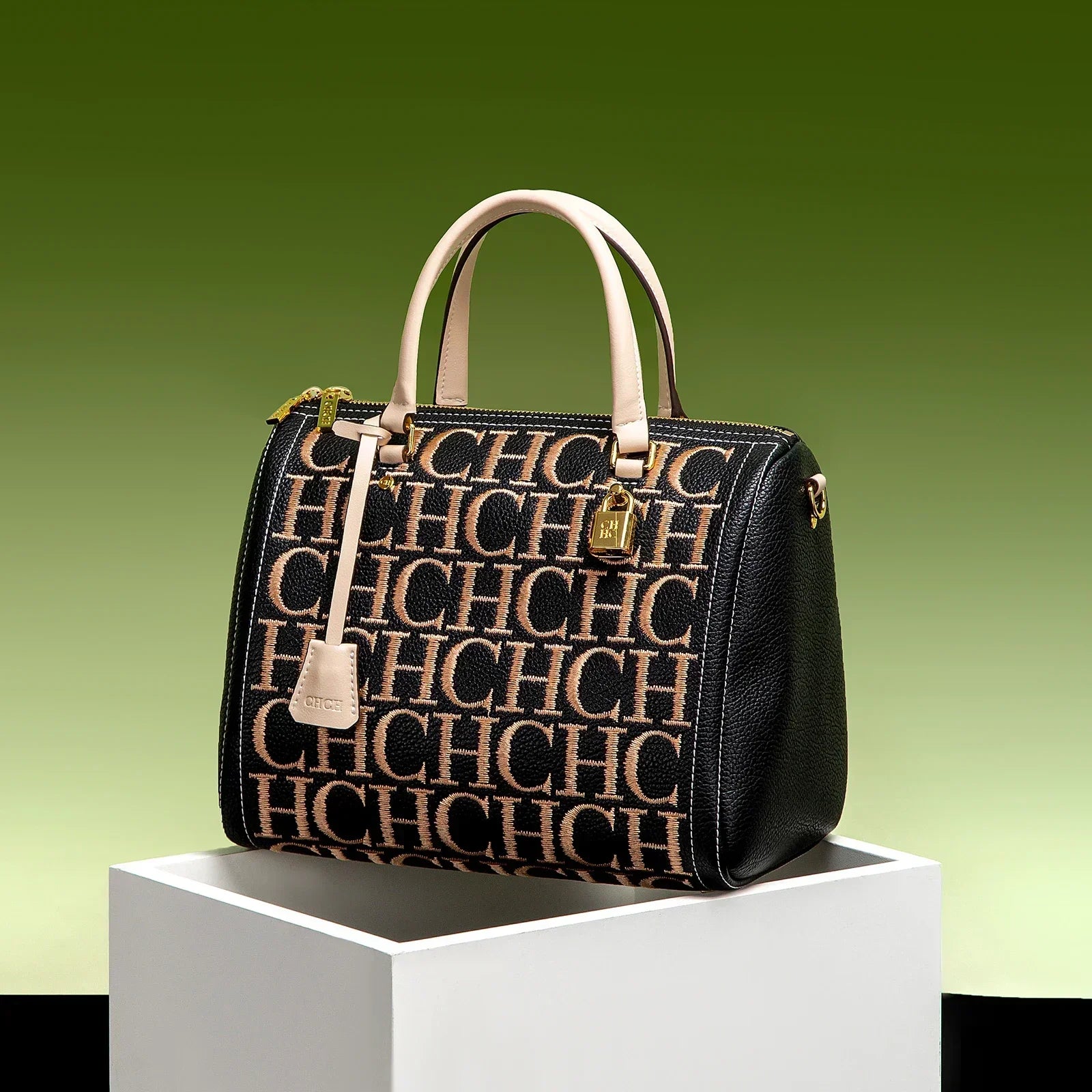 Bolsa CHCH Vintage – Praticidade e Elegância em Um Só Acessório