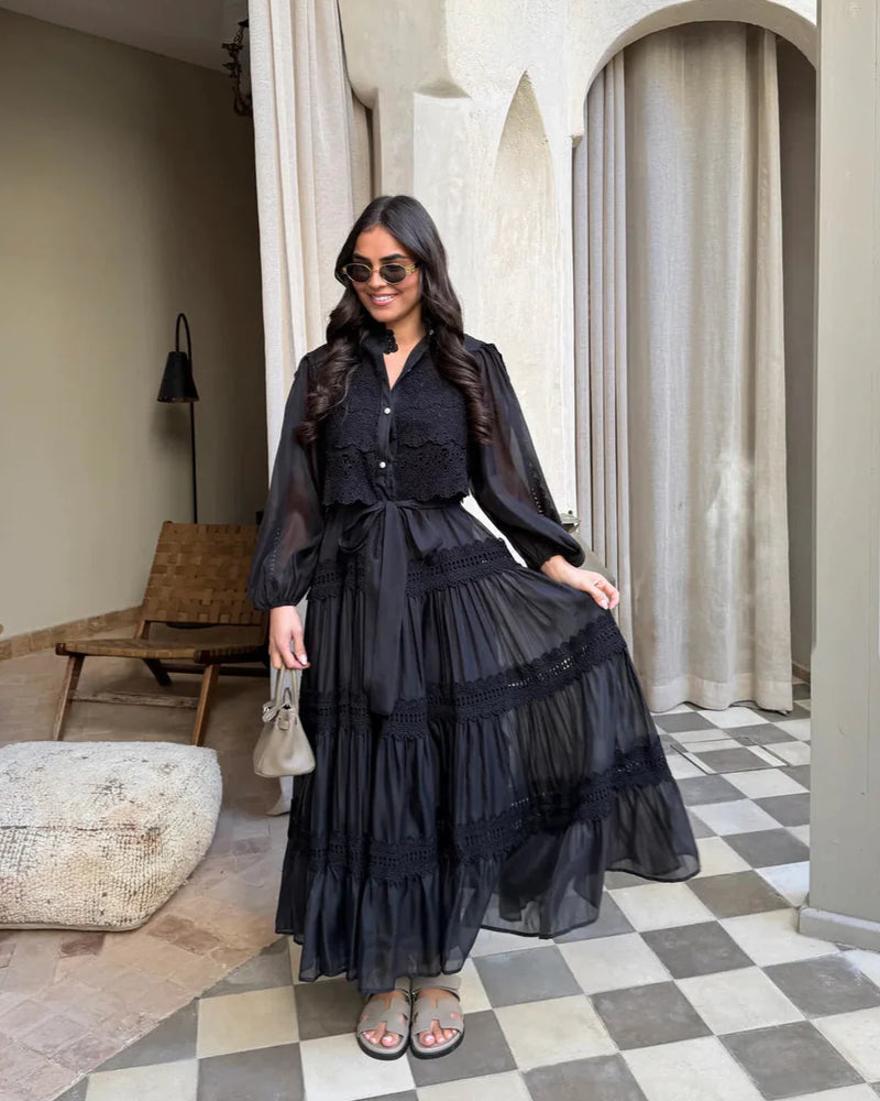 Vestido Vellena – Edição Exclusiva com Renda Bordada