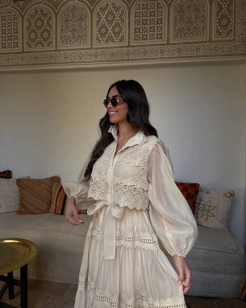 Vestido Vellena – Edição Exclusiva com Renda Bordada