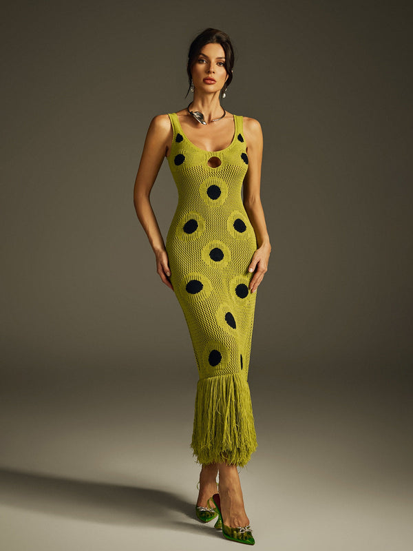 Vestido Midi Gaelion em Malha com Franjas e Poás – Estilo Único com Toque Divertido