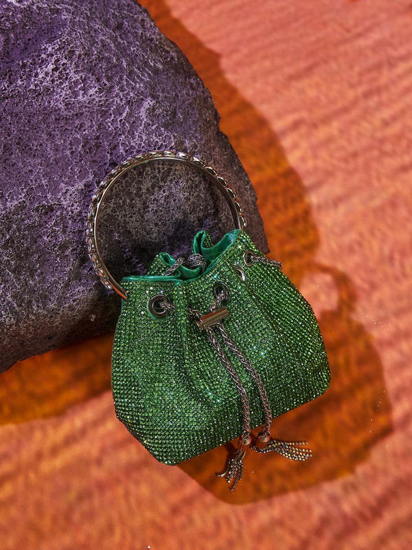 Bolsa Mattea Bucket Verde com Cristais – Glamour e Exclusividade em Cada Detalhe