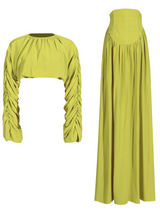 Conjunto Mokgadi Verde com Saia Drapejada e Blusa de Manga Longa – Sofisticação e Estilo em Um Só Look