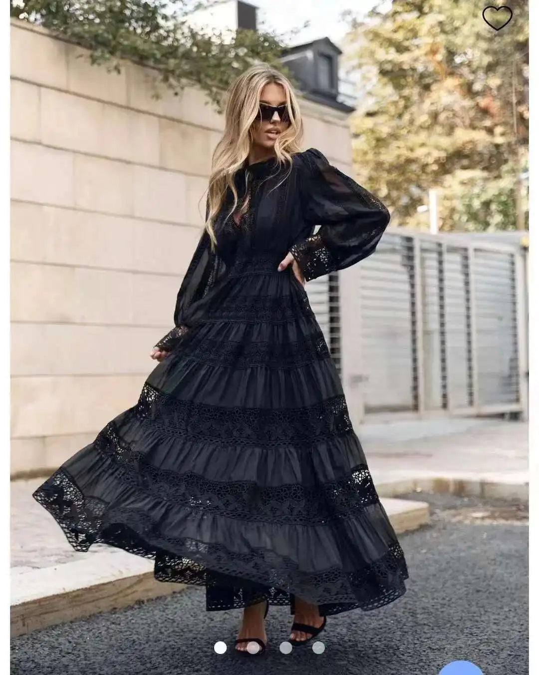 Vestido Longo com Bordado em Renda – Elegância Modesta